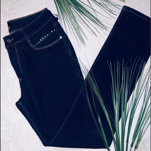 43 ’’ long straight dark blue jean pants. - Picture 3 of 8